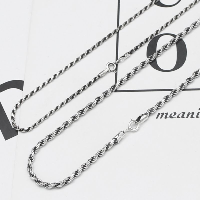 Retro Skull Helmet Pendant Necklace